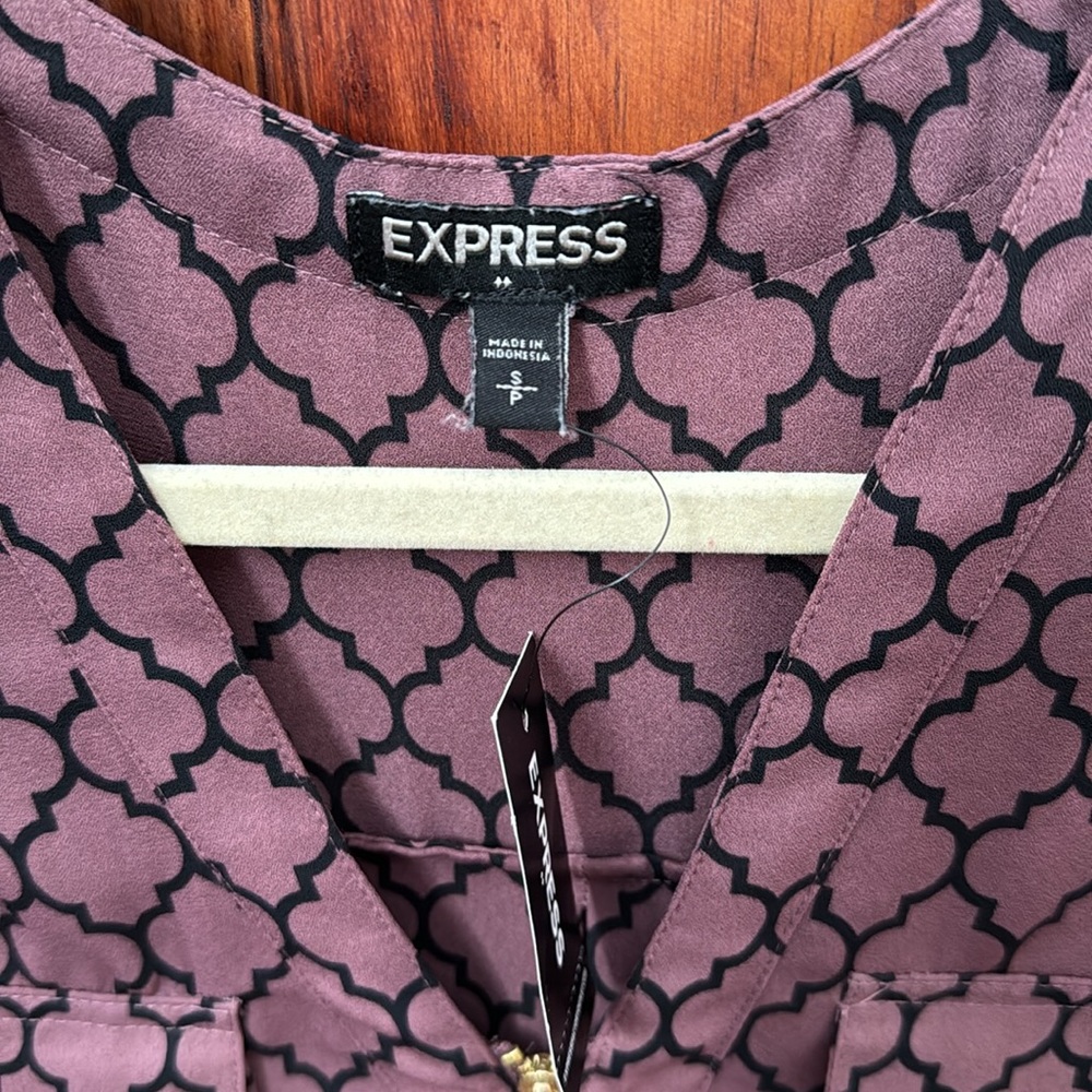 Express Blouse - Picture 2 of 4